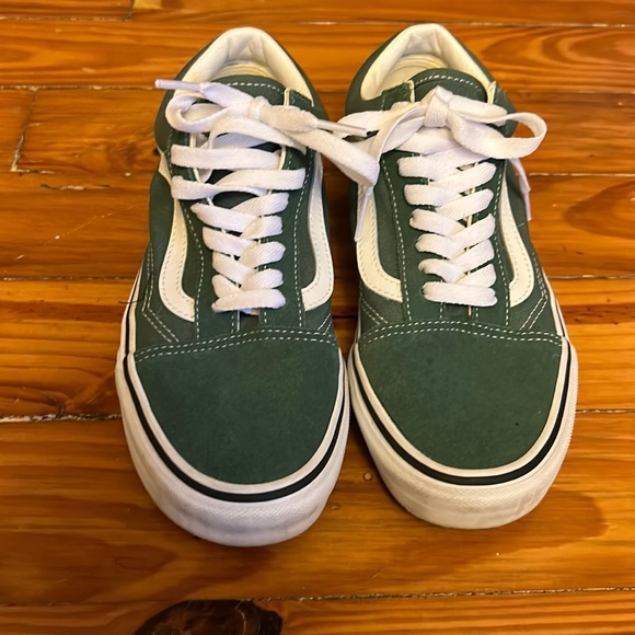 GREEN OLD SCHOOL VANS - Picture 1 of 8